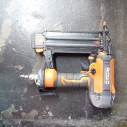 RIGID 18 GA Nail Gun