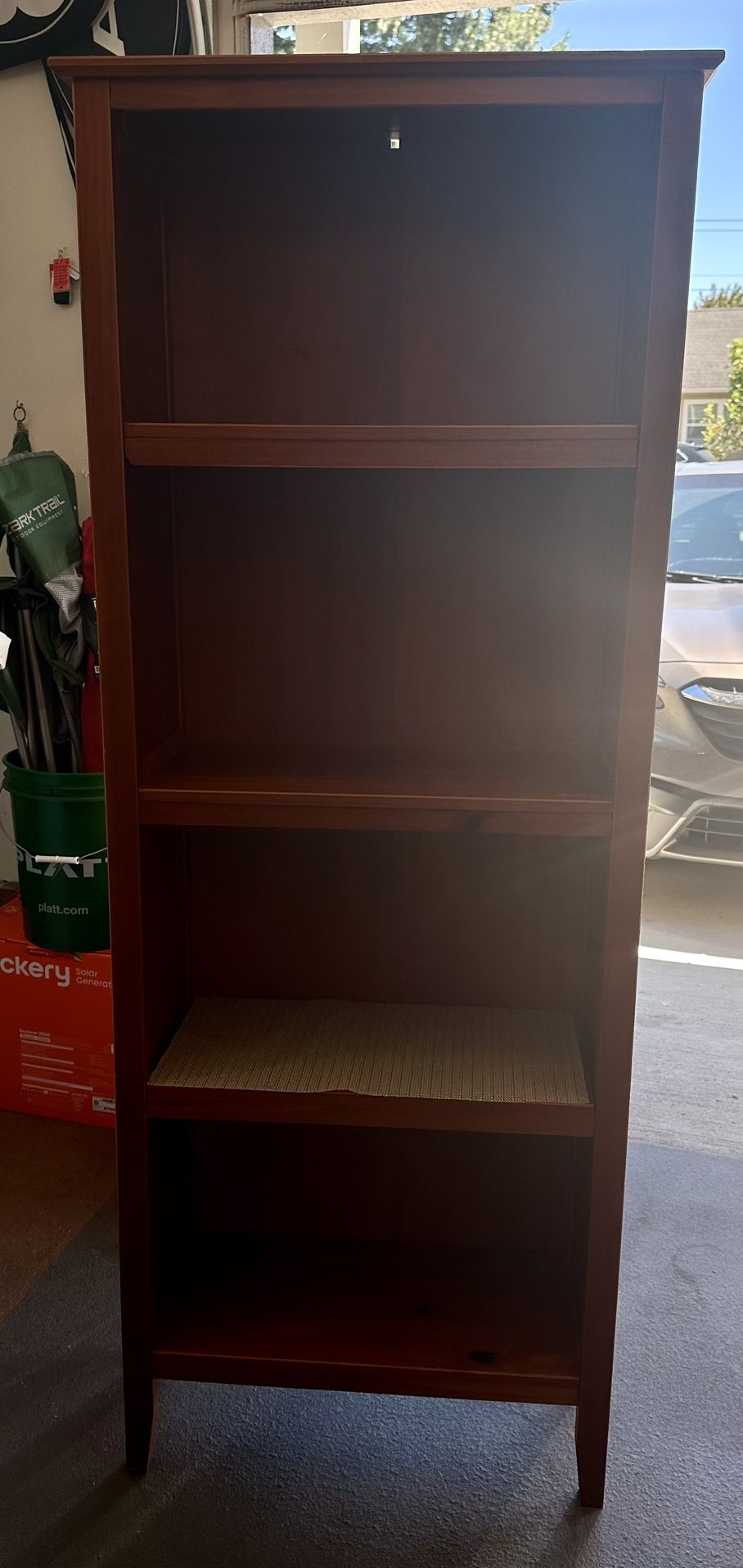Bookshelve