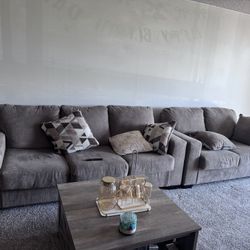 I Sell Sofa & Table 
