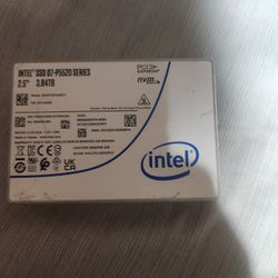 Intel SSD D7
