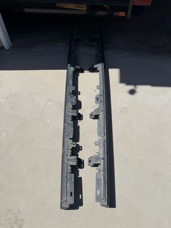 Jeep Gladiator Factory Rock Sliders