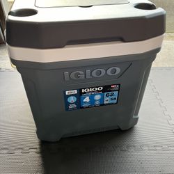 Igloo Maxcold Roller Cooler: 58 Gallon 