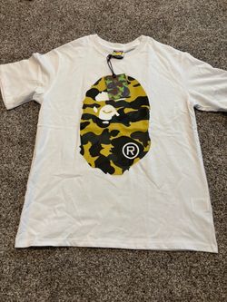 Men’s graphic camo head Tee size M