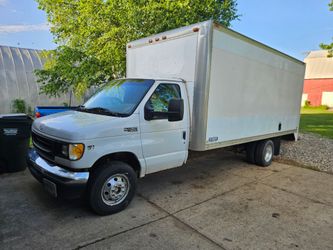 Ford E450 box van 7.3 Powerstroke