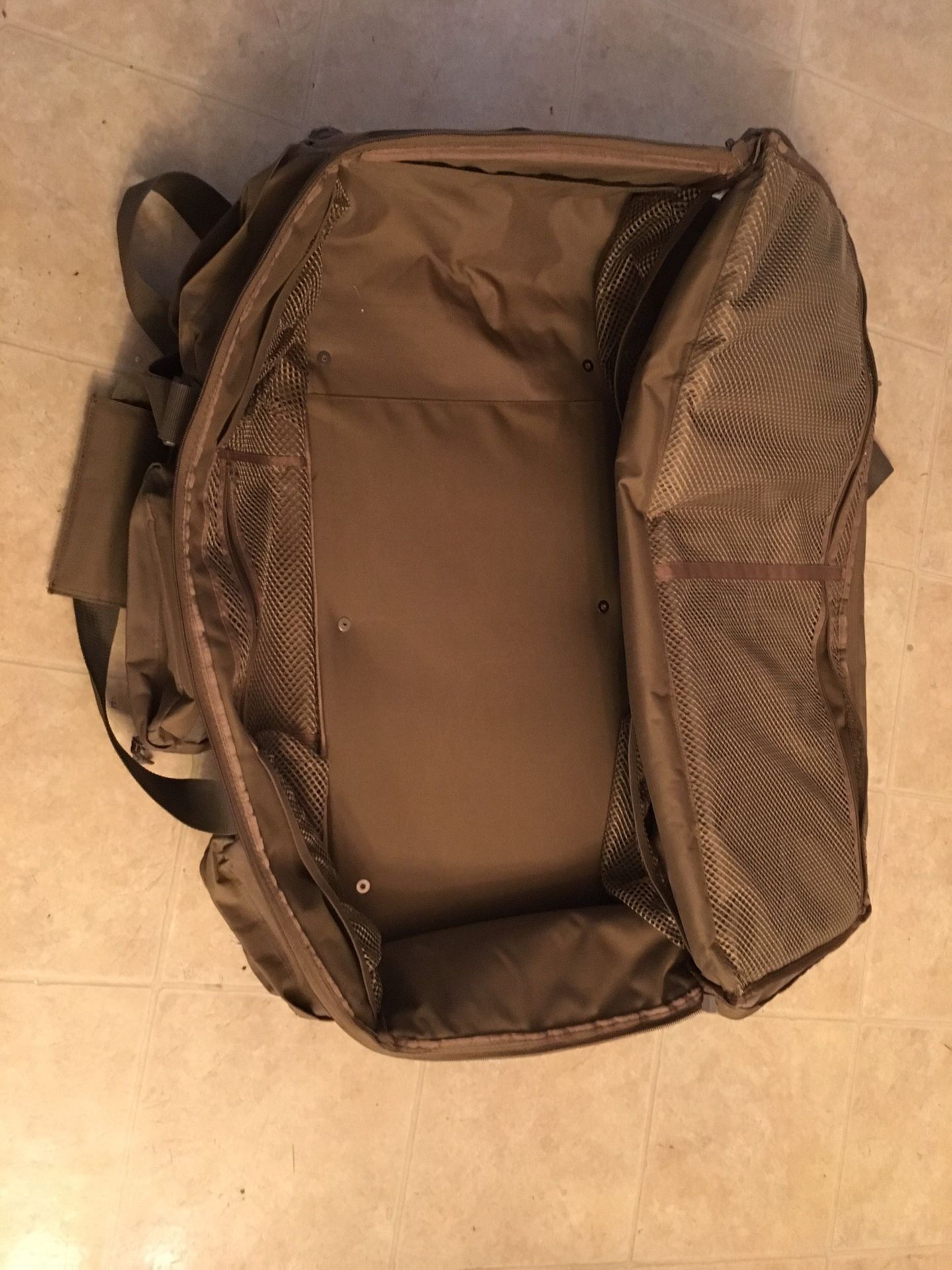 Military S.O.C duffle bag.