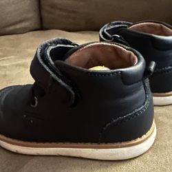Toddler Shoes Size 4/4.5