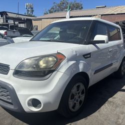 2013 Kia Soul Base Model 1.6L NO CATS PARTS ONLY 