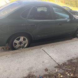2000 Ford Taurus