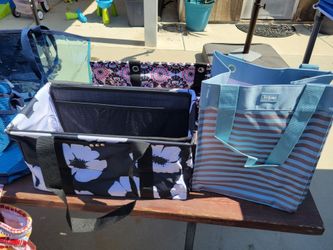 31 Bags and Totes