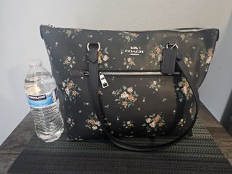 Floral Navy Blue Coach Purse. 