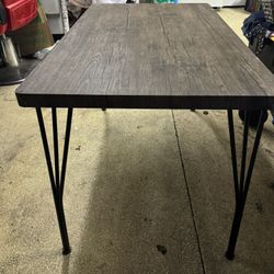 Dining Table & 4 Chairs