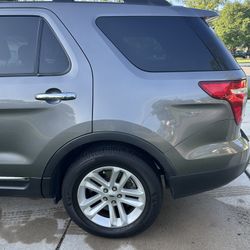 2014 Ford Explorer