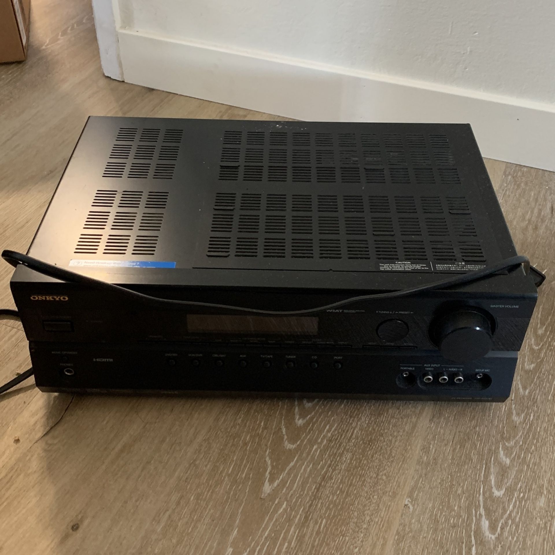 Onkyo Reciever HT-R570  With Surround Sound