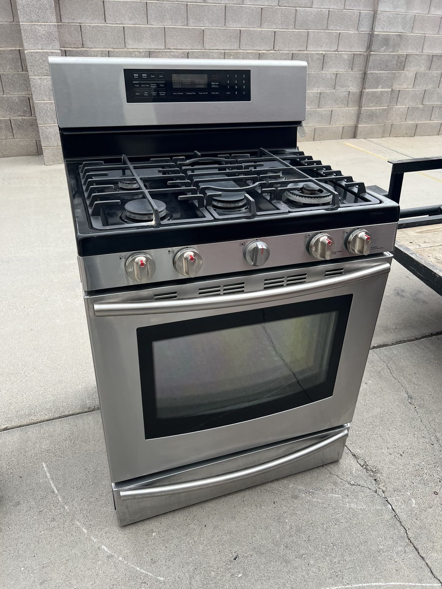 SAMSUNG STOVE