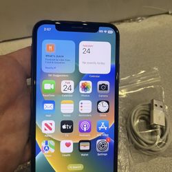APPLE iPhone X 256GB Carrier UNLOCKED-Black  