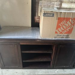 Cabinet/TV Stand