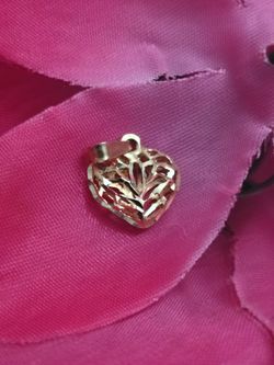 14kyg Puffy Diamond Cut 3D Heart Pendant