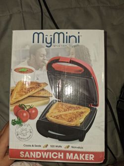 Red MyMini sandwich maker