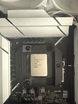 i7 13700k and motherboard