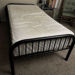 Twin size/single bed
