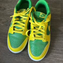 Nike Dunks Sz 9