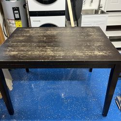 Rustic Style Solid Oak Table And Chairs.  $100 Or Best Offer.  Can Deliver