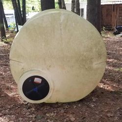 500 Gallon Water Tank 