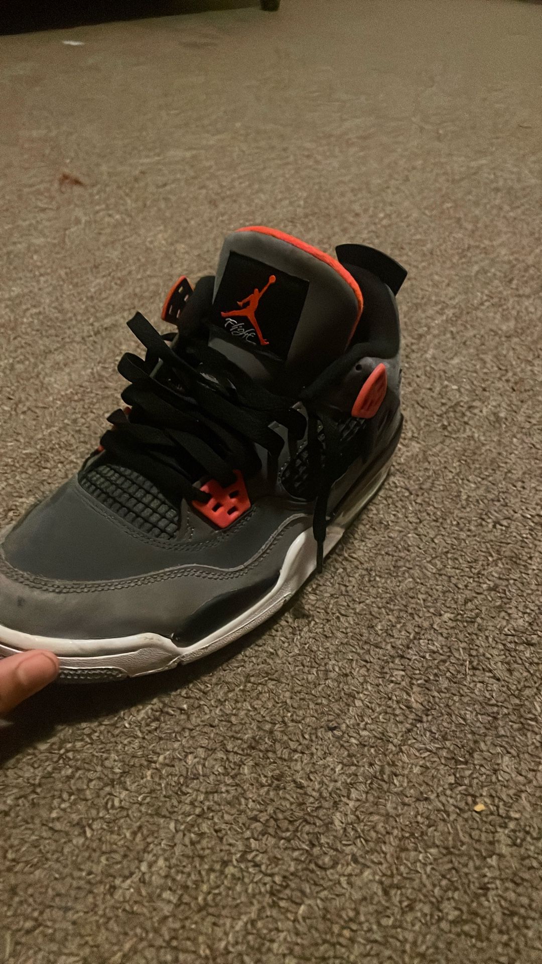 Jordan’s 4, Size7