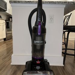 Barely Used Bissell PowerForce Helix Vacuum