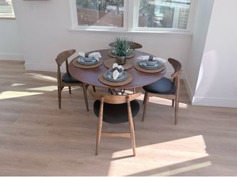 Round Wood Dining Table