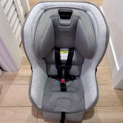 Nuna Rava (Gray Herringbone)
