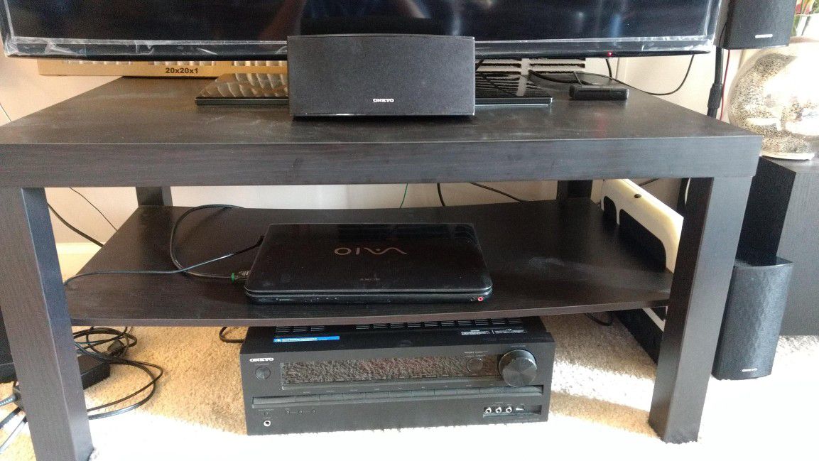 Onkyo 5.1 channel home theater system with 2 monoprice speaker stands
