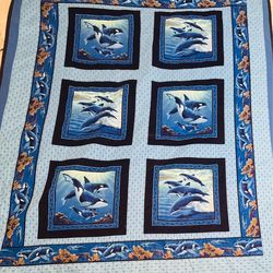 Killer whale and Dolphin Homemade Quilt