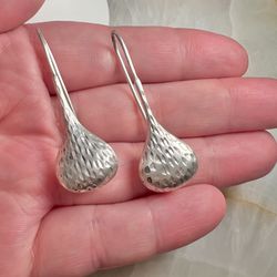 Vintage Sterling Silver Diamond cut Puffy TearDrop Earrings