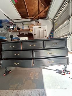 Vintage French Provincial 7-Drawer Dresser – $195 Delivered Today!