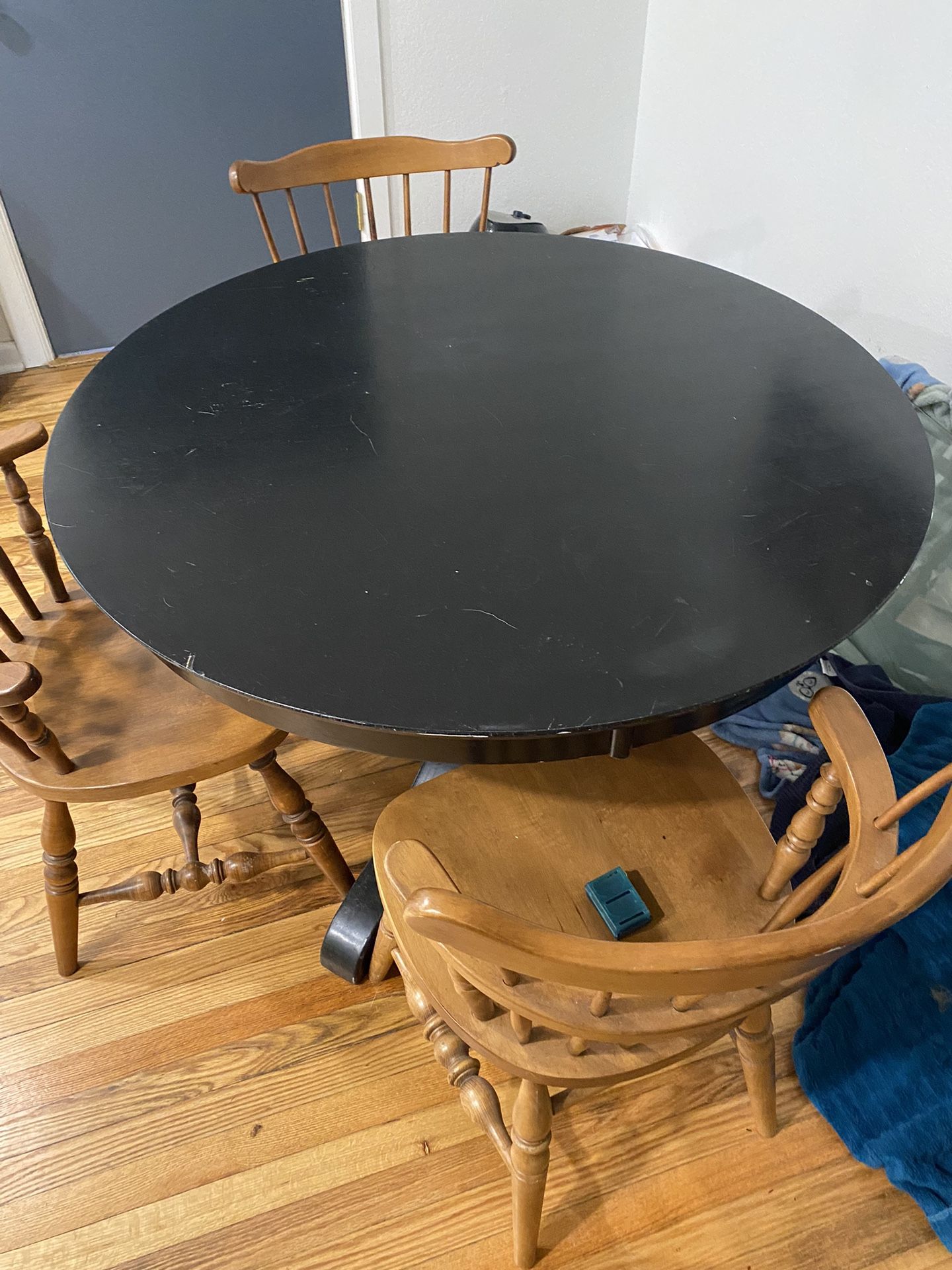Dining Room Table W/chairs 
