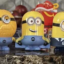 6 Minion Figures 