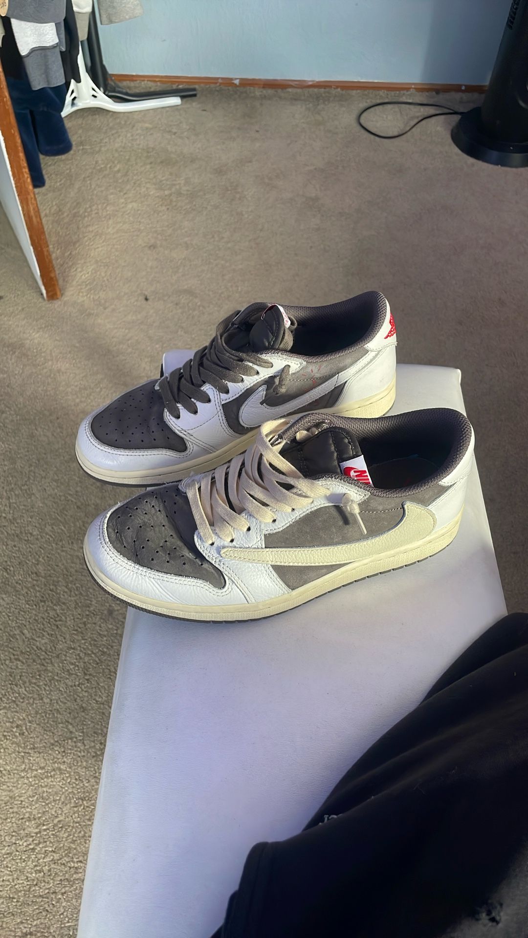 Jordan 1 Travis Scott Reverse