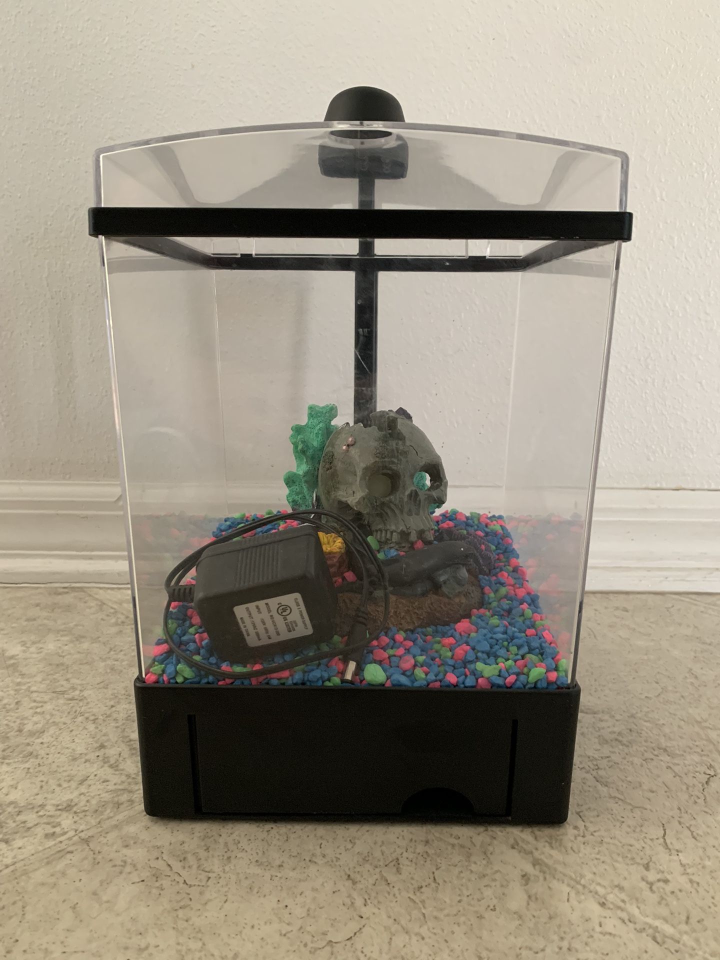 Small Black light Aquarium Fish Tank (with Decorations)