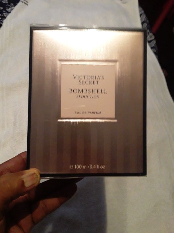 Victoria's Secret Perfume Size 3.4 FL Oz$60 Cash Pick Up Only