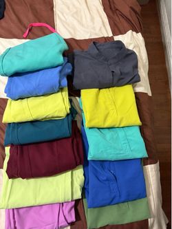 Bundle figs scrubs