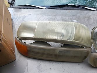 Chevy Silverado Front Light Lenses 