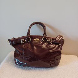 COACH ! ( good condition)