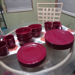 20 Piece Dinnerware Set 