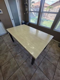Kitchen Dinning room table