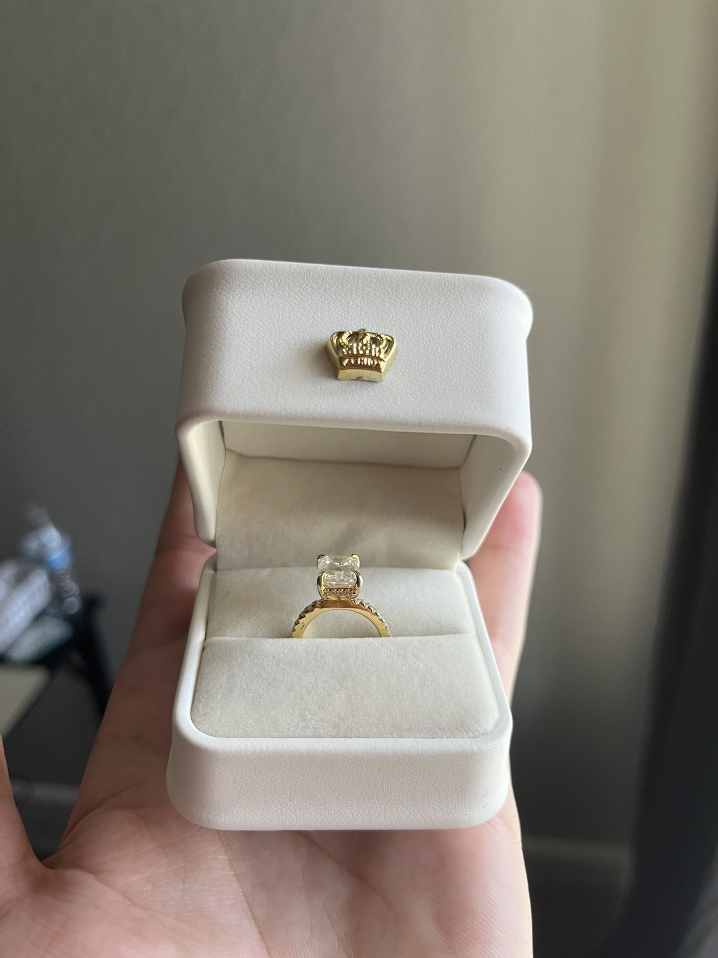 Engagement Moissanite Ring