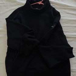 Black Neck Alo Sweater 