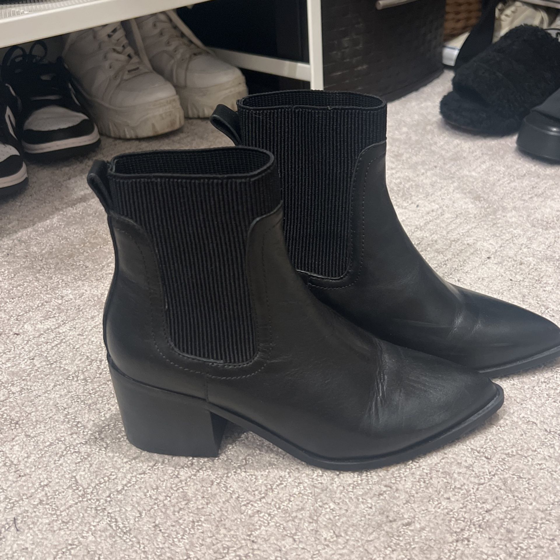 Chelsea & Violet Booties for Sale in Austin, TX - OfferUp