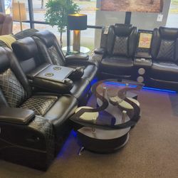 RECLINING SOFA AND LOVESEAT SET 