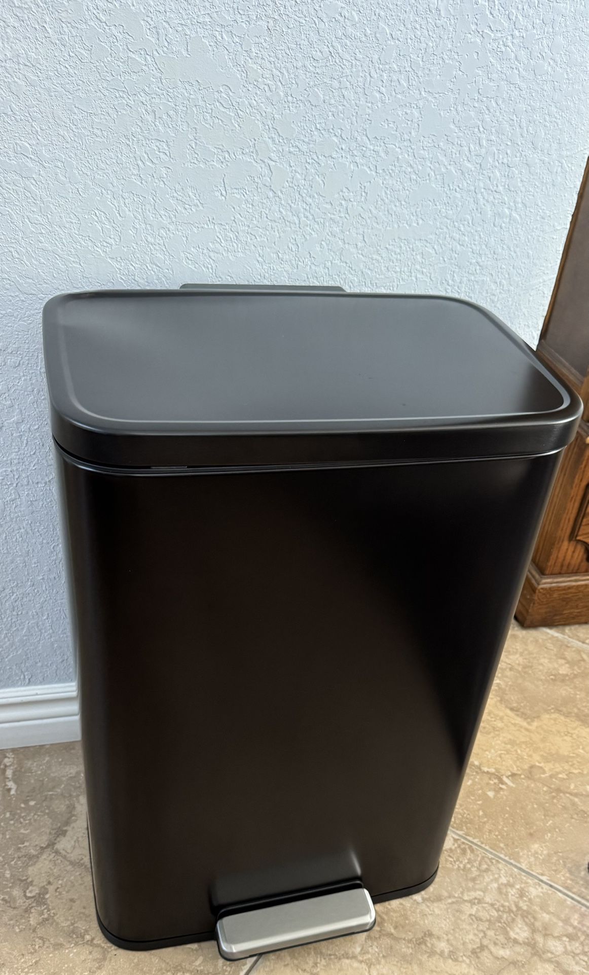 Madison Matte Black 50 Liter/13.2 Gallon Step Trash Can Kitchen Trash Can Garbage Can